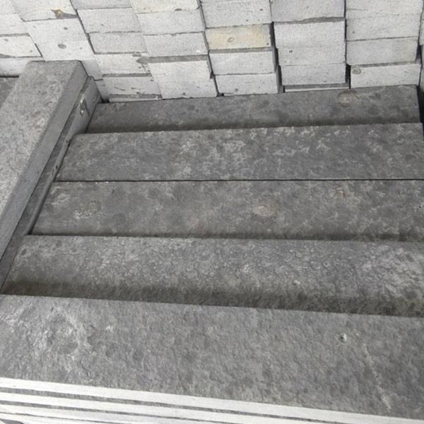 Natural Black Palisade Stone Natural Black Palisade Stone